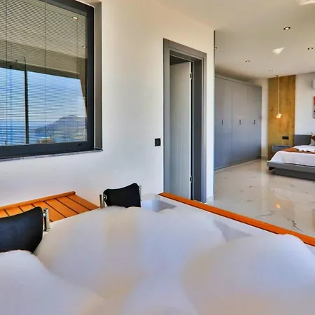 4 Bedroom - 6340 Καλκάν