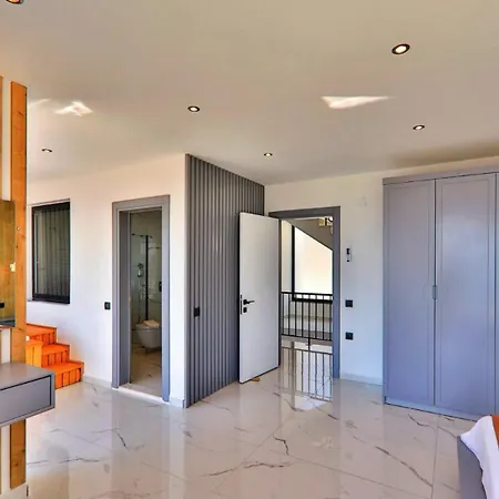 4 Bedroom - 6340 * Καλκάν