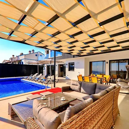 4 Bedroom - 6340 Βίλα Καλκάν