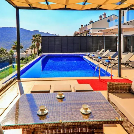 Βίλα 4 Bedroom - 6340 *